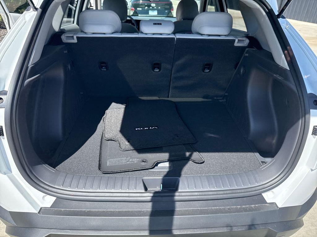 2026 Hyundai KONA SE FWD