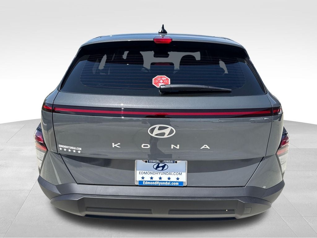 2026 Hyundai KONA SE FWD