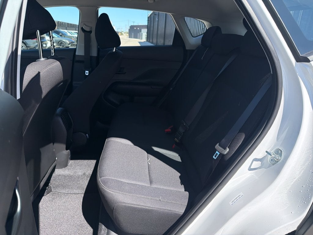2027 Hyundai KONA SE FWD