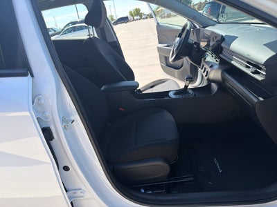 2027 Hyundai KONA SE FWD