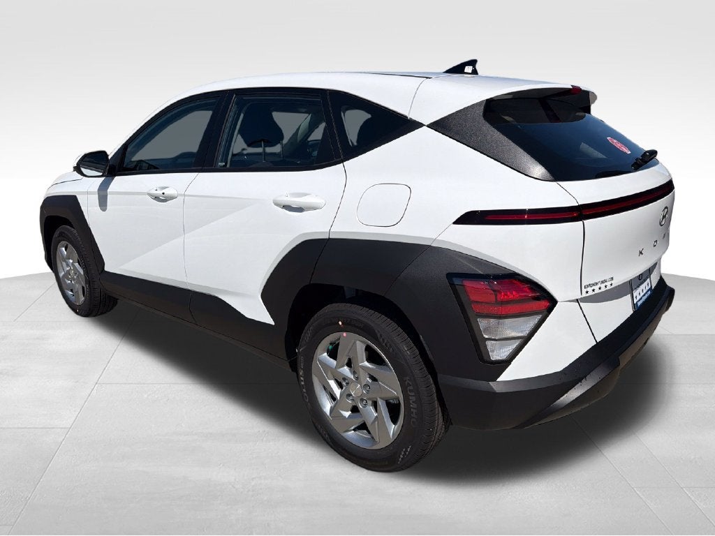 2027 Hyundai KONA SE FWD