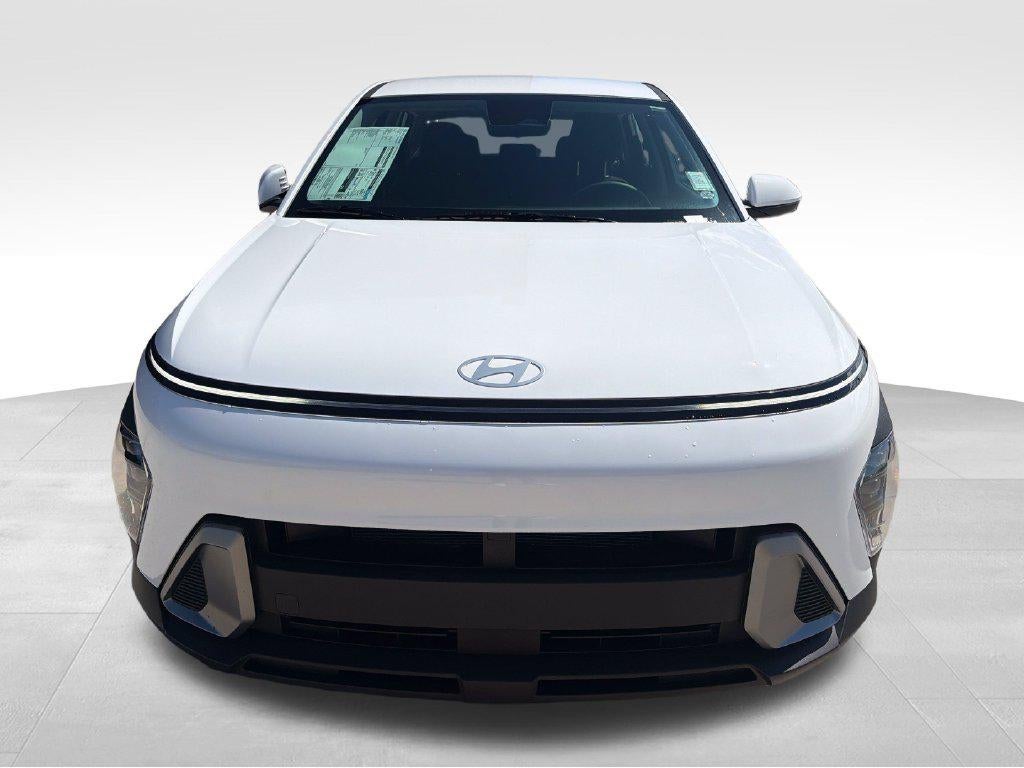 2027 Hyundai KONA SE FWD