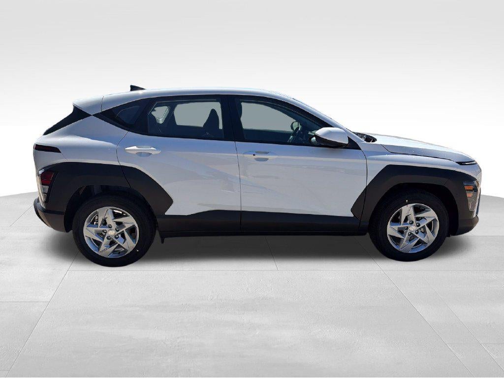 2027 Hyundai KONA SE FWD