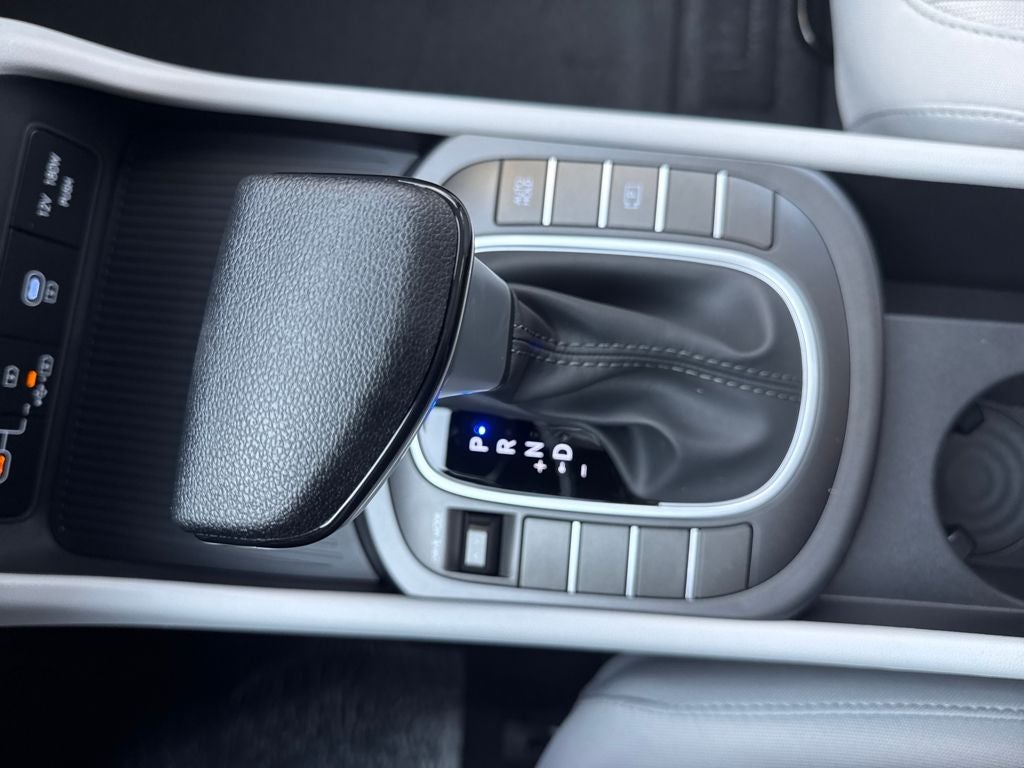 2026 Hyundai KONA SE FWD