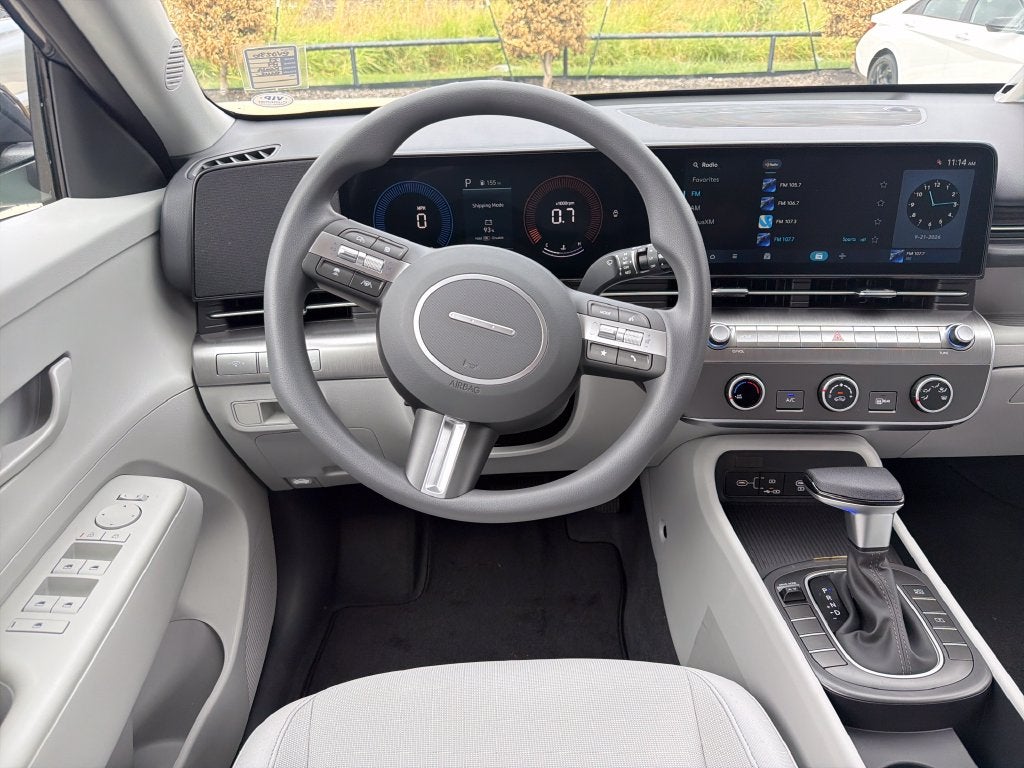 2027 Hyundai KONA SE FWD