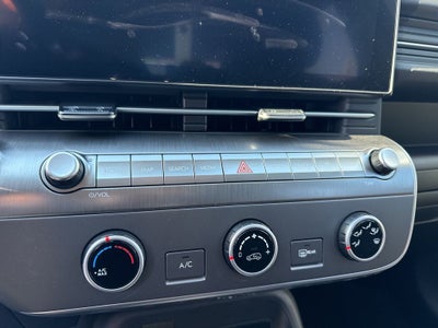 2026 Hyundai KONA SE FWD