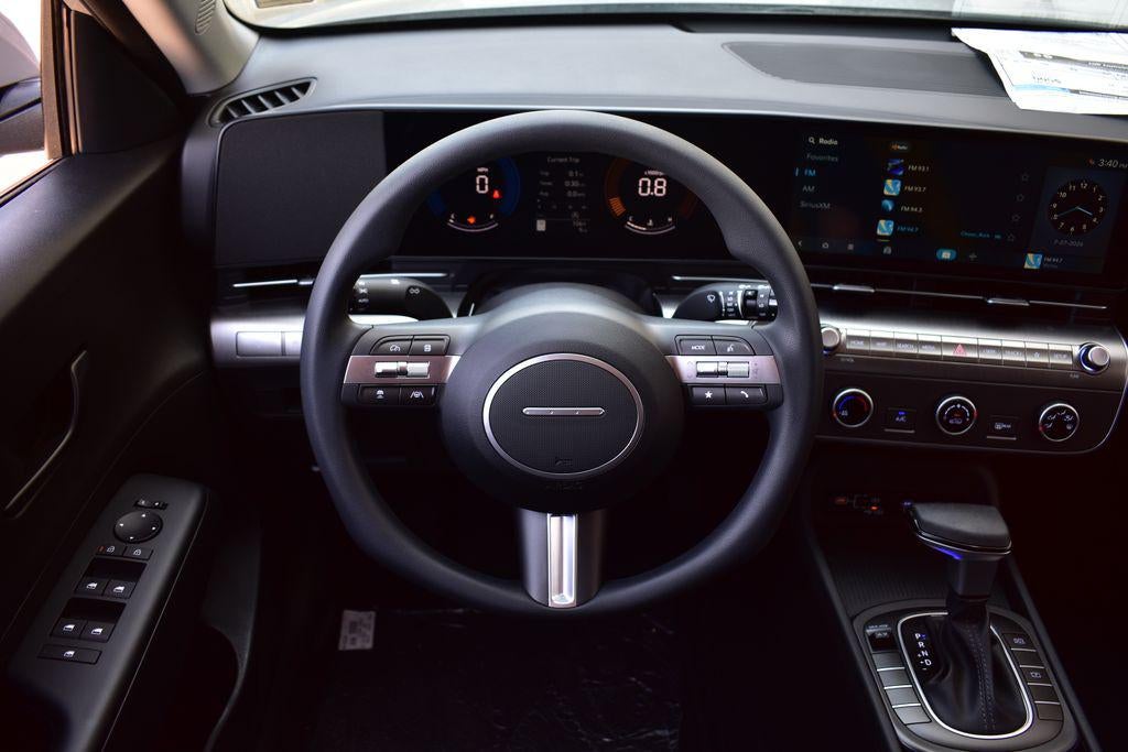 2026 Hyundai KONA SE FWD