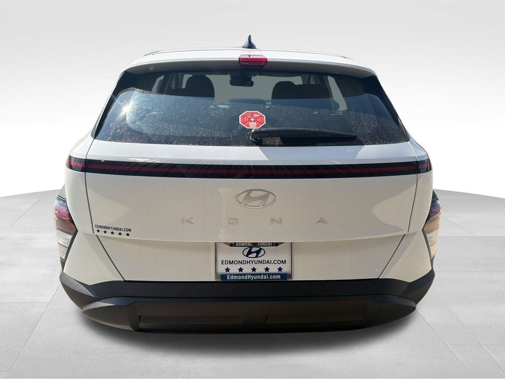 2026 Hyundai KONA SE FWD