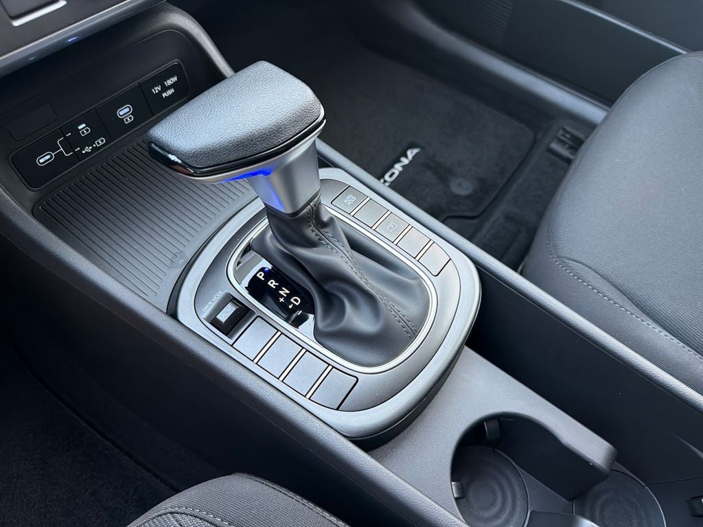 2026 Hyundai KONA SE FWD