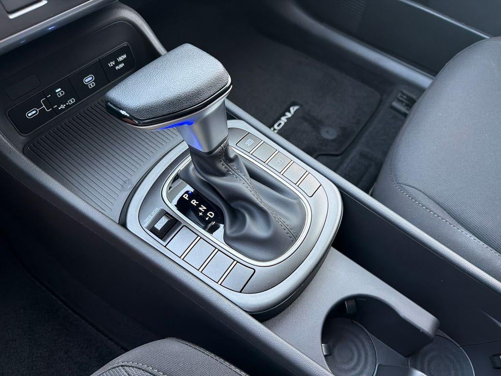 2026 Hyundai KONA SE FWD