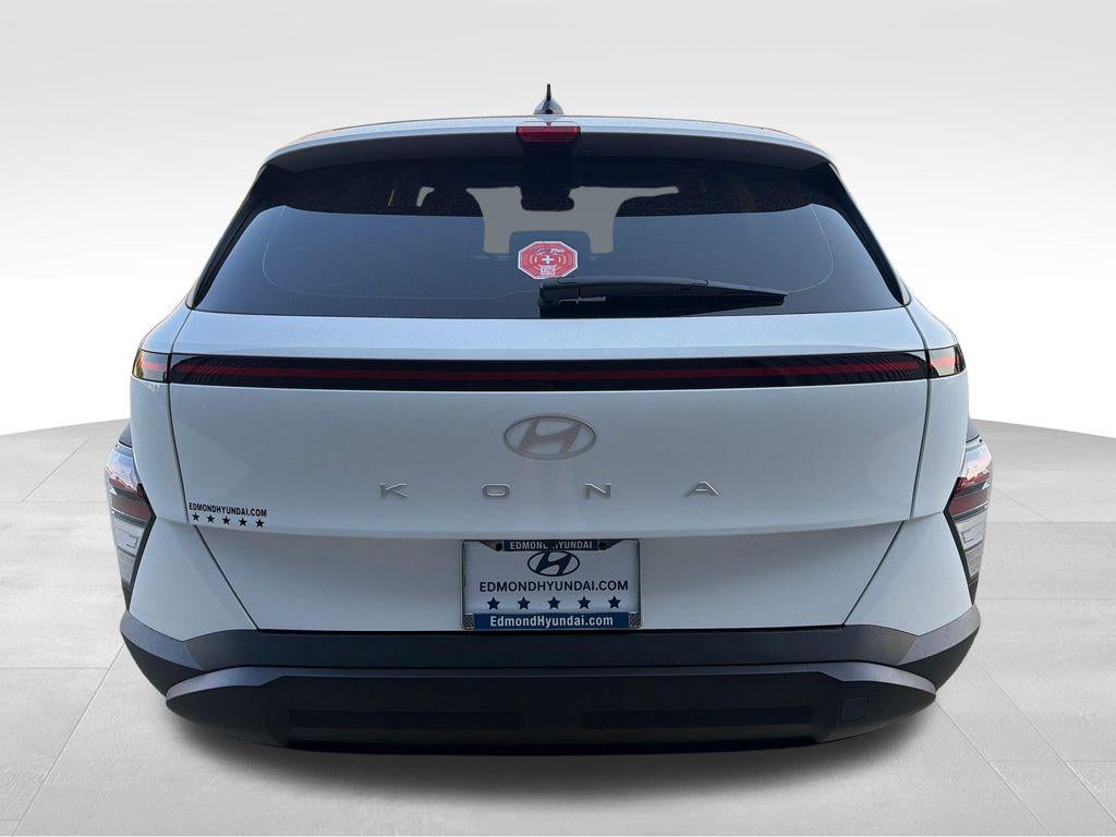 2026 Hyundai KONA SE FWD