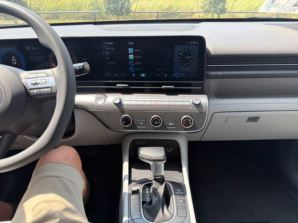 2026 Hyundai KONA SE FWD