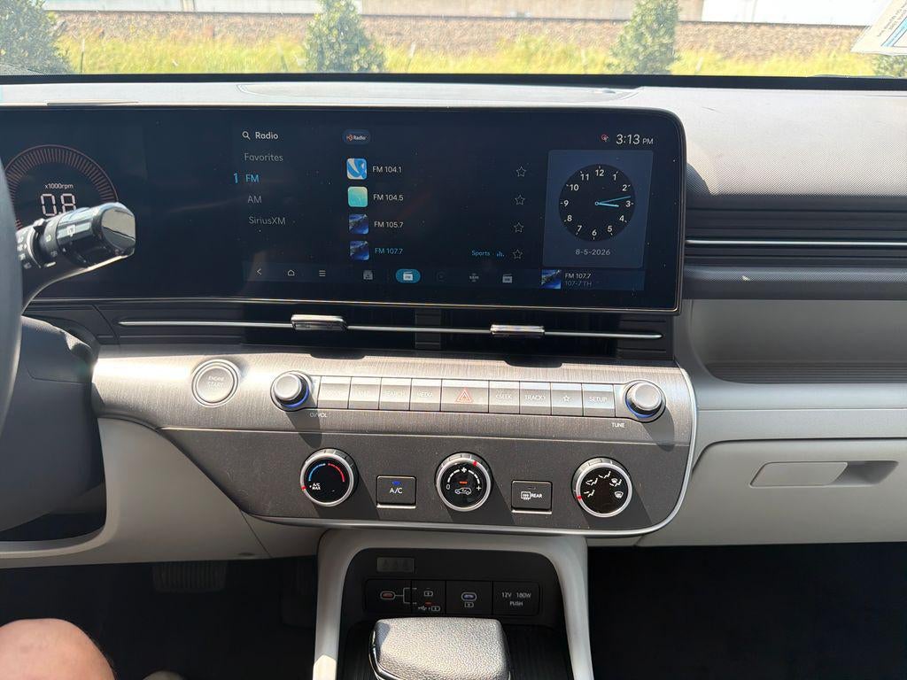 2026 Hyundai KONA SE FWD