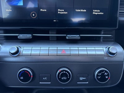 2026 Hyundai KONA SE FWD