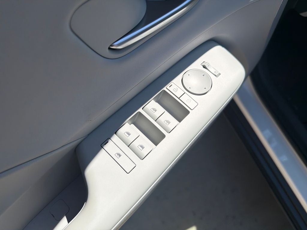 2026 Hyundai KONA SEL Premium FWD