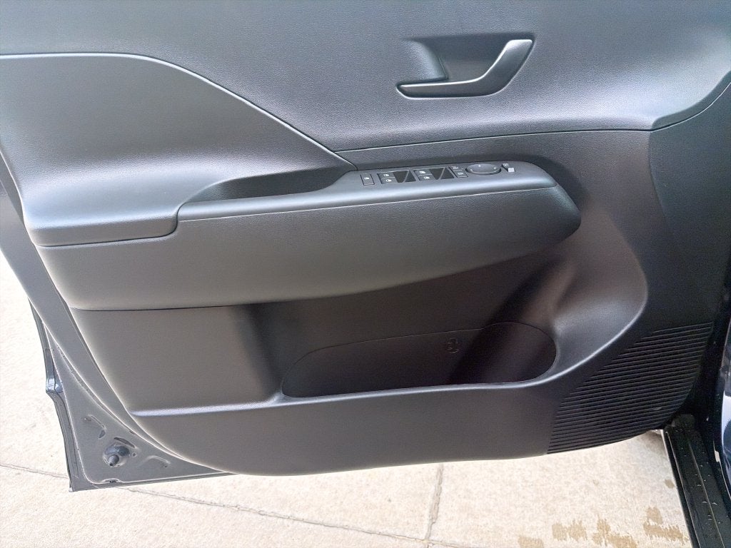 2027 Hyundai KONA SEL Sport FWD