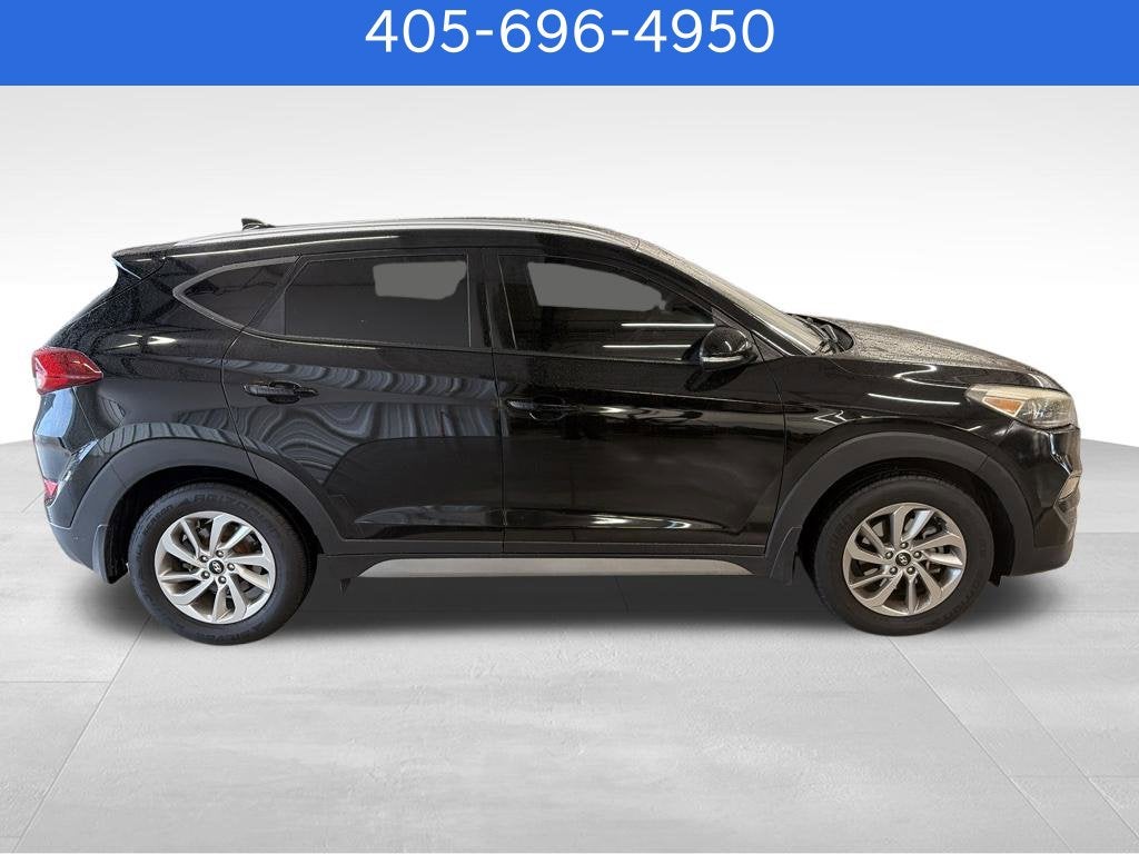2017 Hyundai TUCSON SE Plus