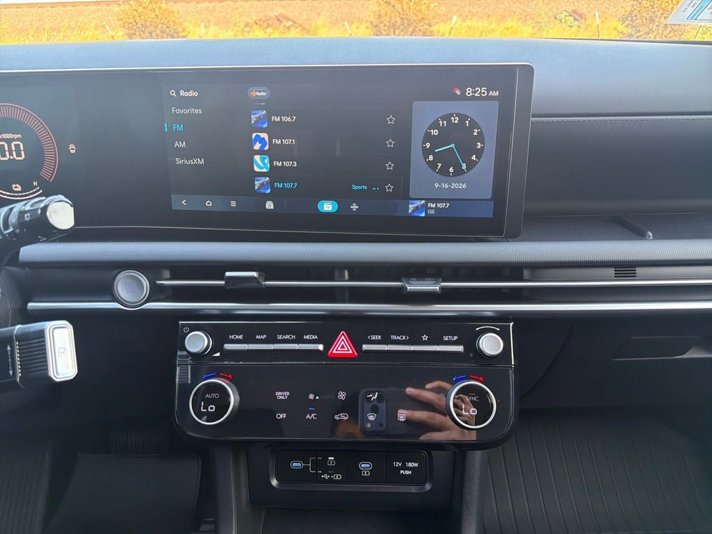 2026 Hyundai TUCSON HYBRID SE