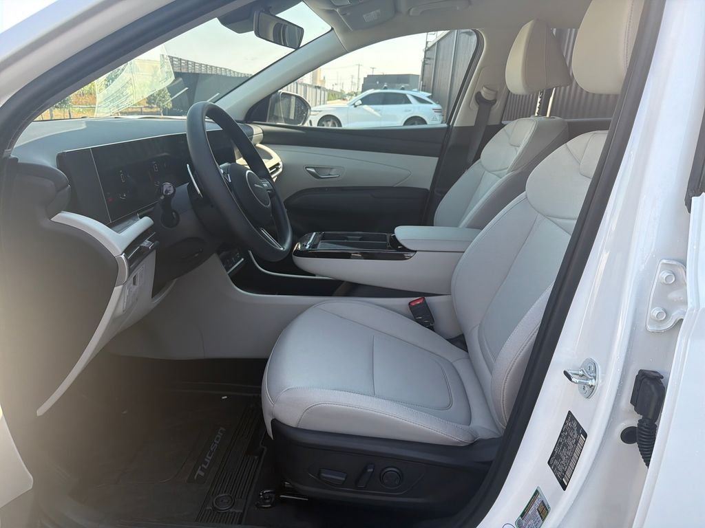2026 Hyundai TUCSON HYBRID SEL AWD