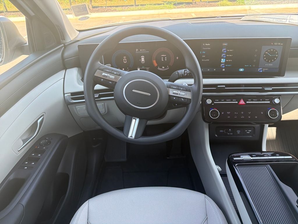 2026 Hyundai TUCSON HYBRID SEL AWD