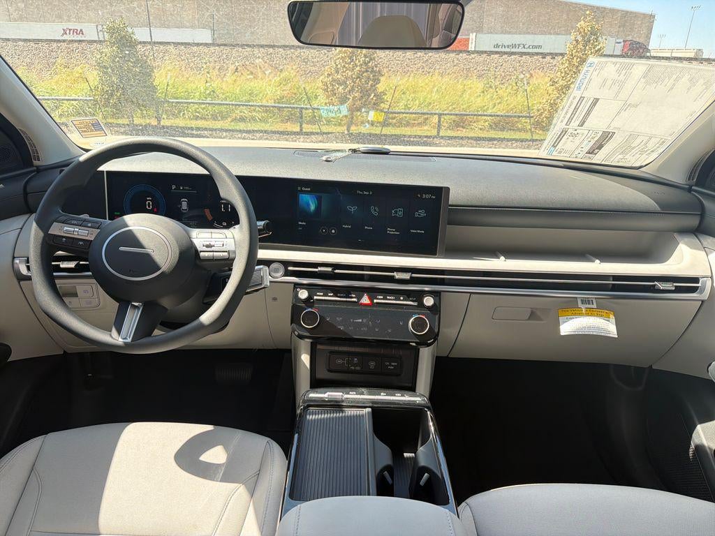2026 Hyundai TUCSON HYBRID SEL FWD