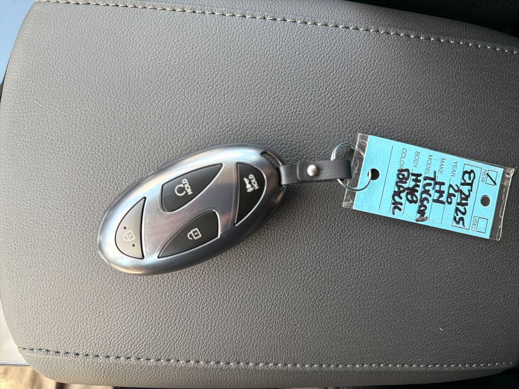 2026 Hyundai TUCSON HYBRID SEL FWD