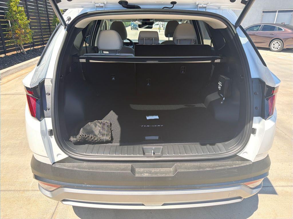 2026 Hyundai TUCSON HYBRID SEL AWD