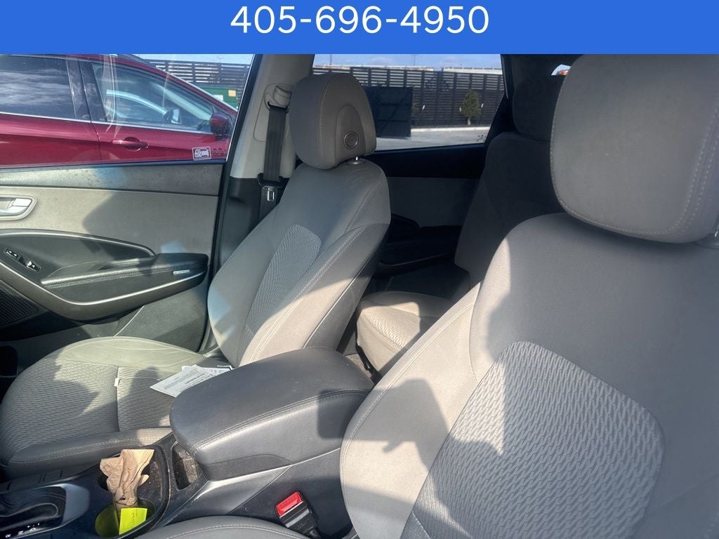 2017 Hyundai SANTA FE SE