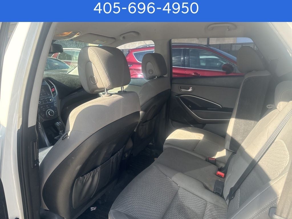 2017 Hyundai SANTA FE SE