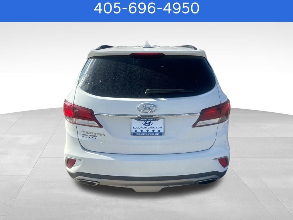 2017 Hyundai SANTA FE SE
