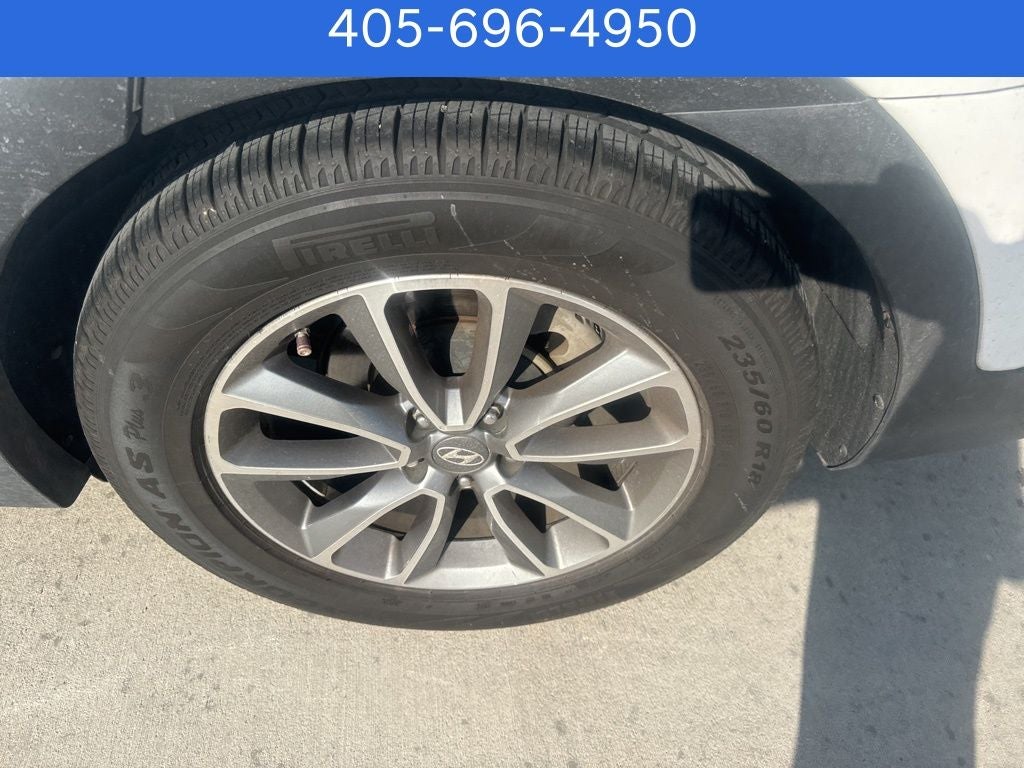 2017 Hyundai SANTA FE SE