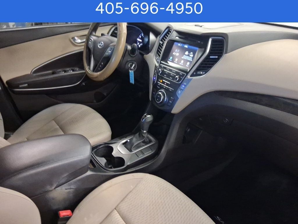 2017 Hyundai SANTA FE SE