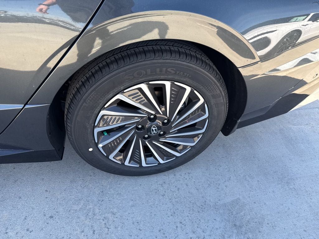 2026 Hyundai SONATA HYBRID Limited