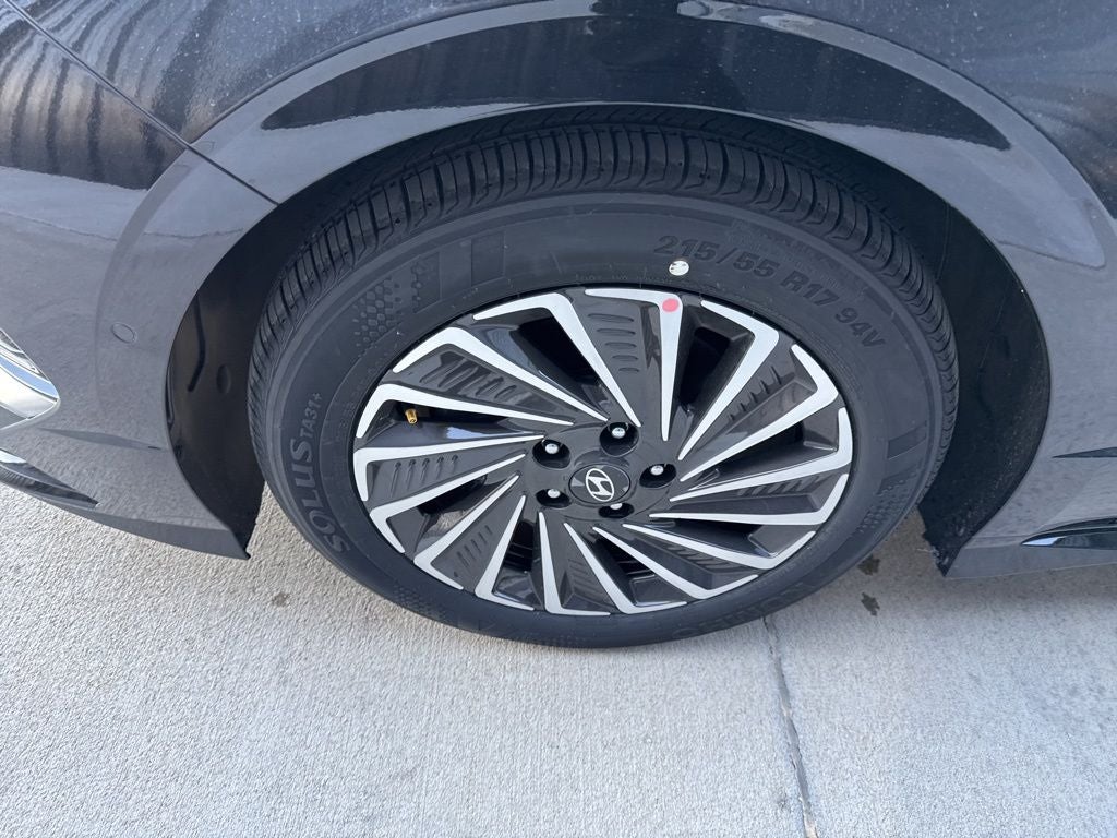2026 Hyundai SONATA HYBRID Limited