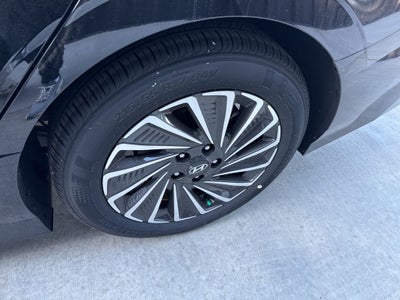 2026 Hyundai SONATA HYBRID Limited