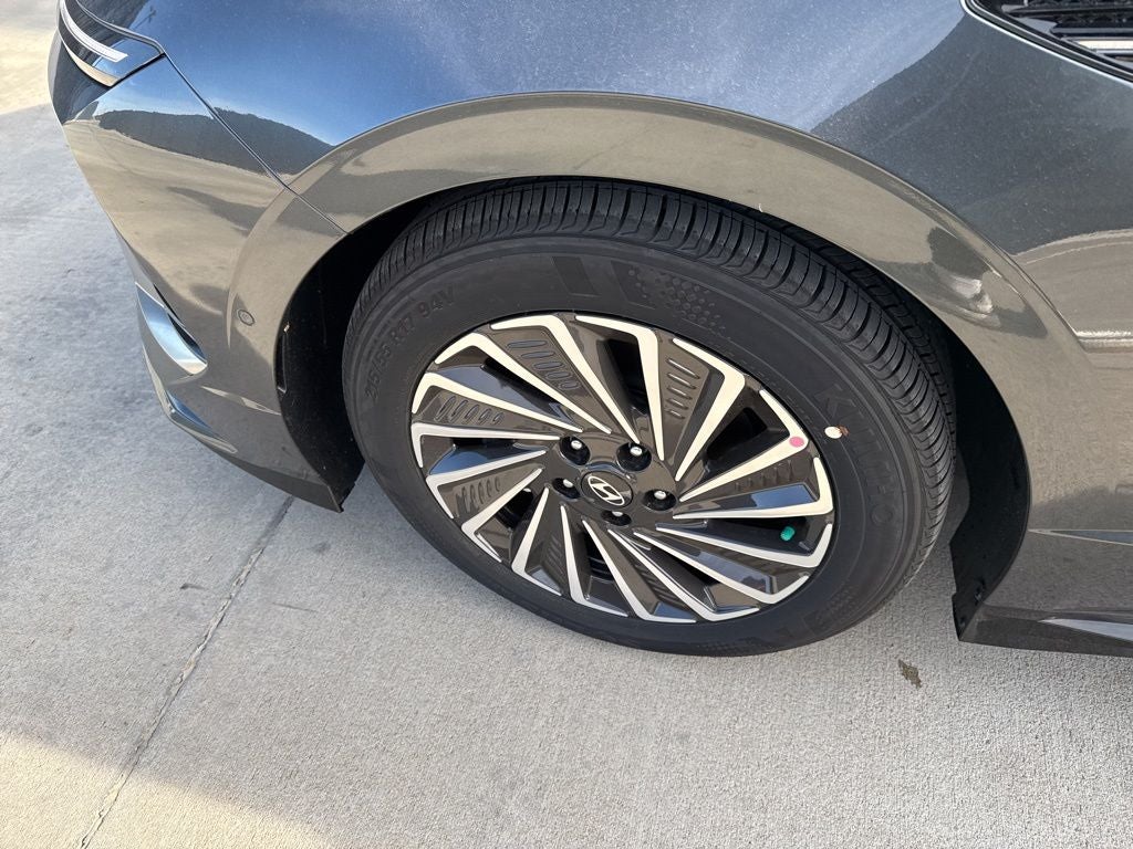 2026 Hyundai SONATA HYBRID Limited