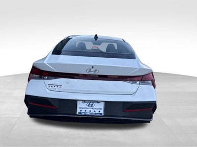 2026 Hyundai ELANTRA SE