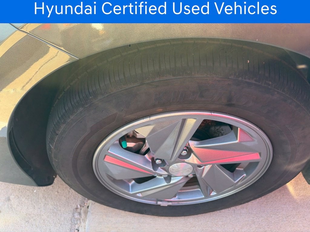 2025 Hyundai ELANTRA SE CERTIFIED