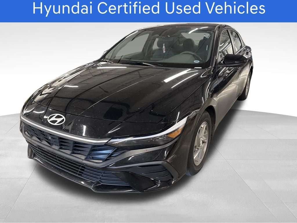 2024 Hyundai ELANTRA SE