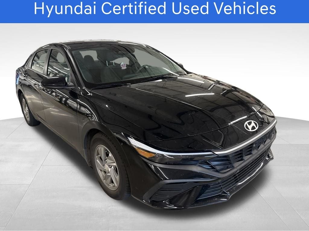 2024 Hyundai ELANTRA SE