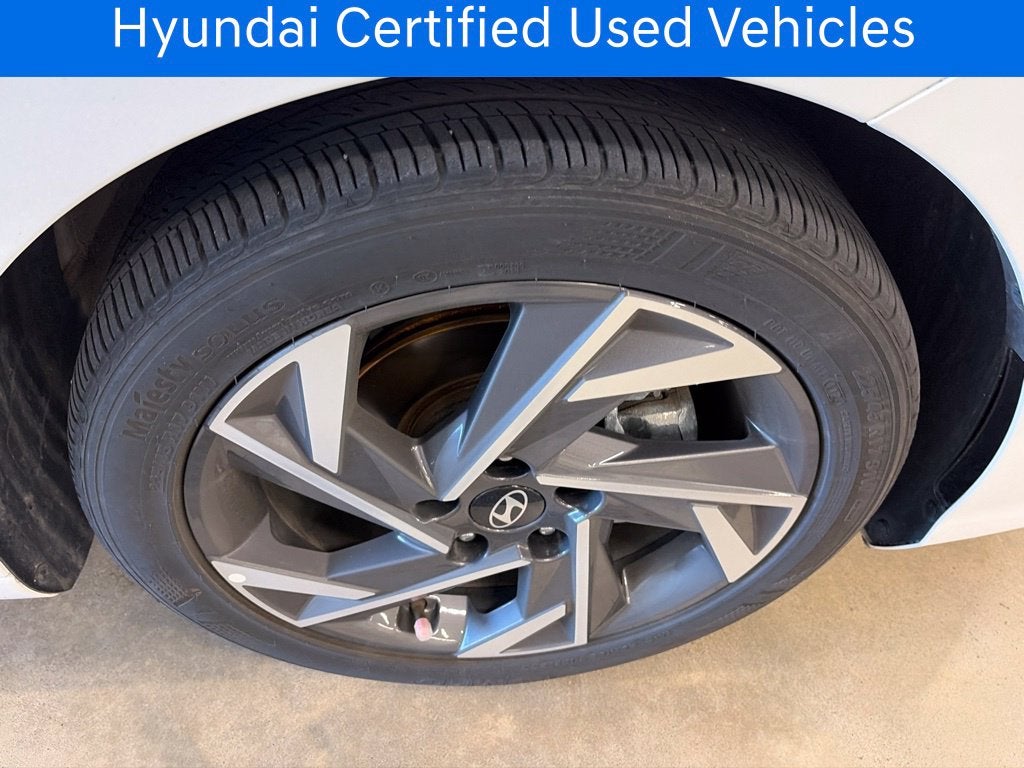 2025 Hyundai ELANTRA SEL Sport CERTIFIED