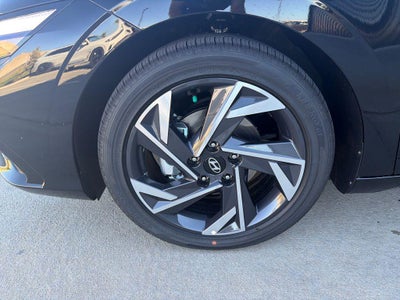 2026 Hyundai ELANTRA Limited