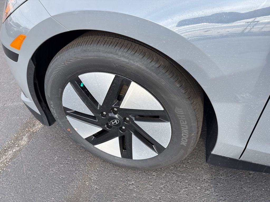 2025 Hyundai IONIQ 6 SE