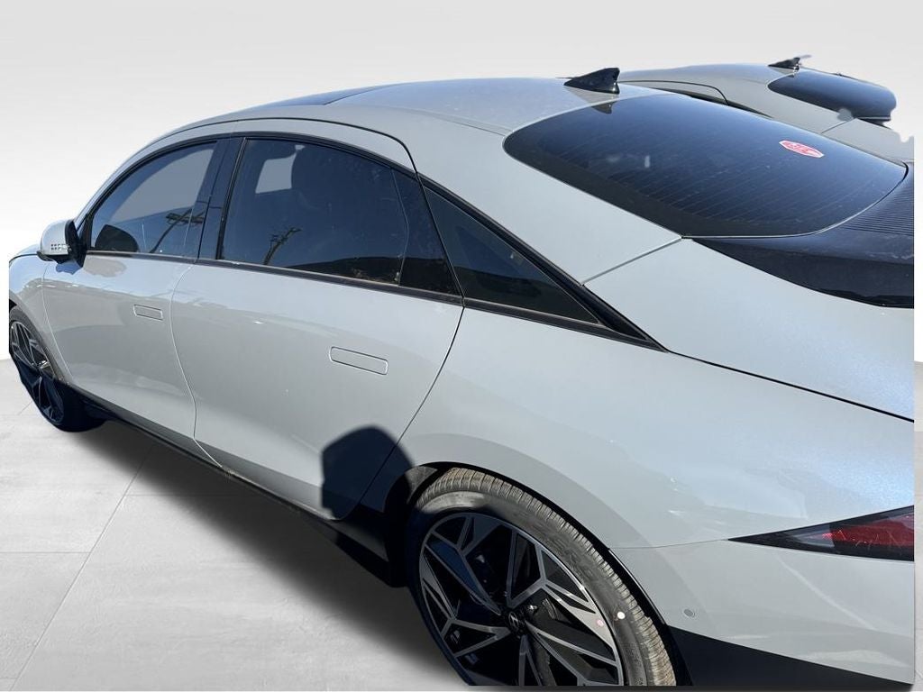 2025 Hyundai IONIQ 6 Limited