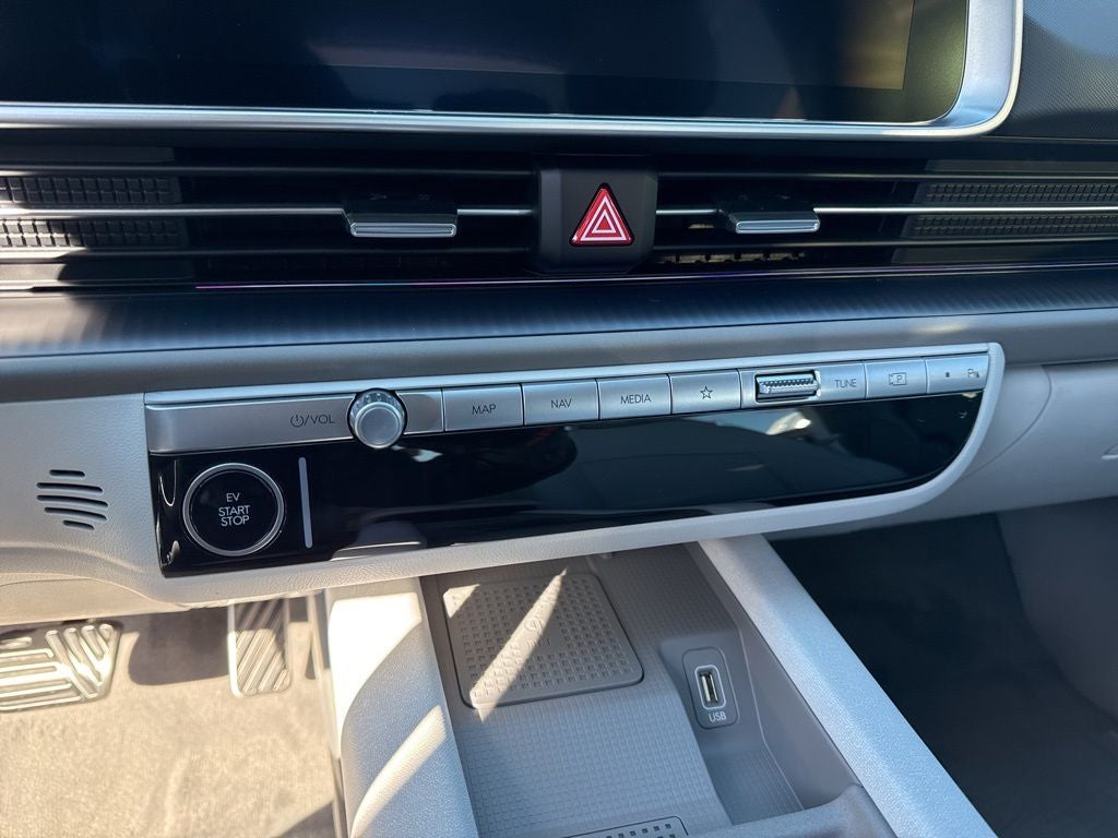 2025 Hyundai IONIQ 6 Limited