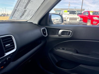 2026 Hyundai VENUE SE