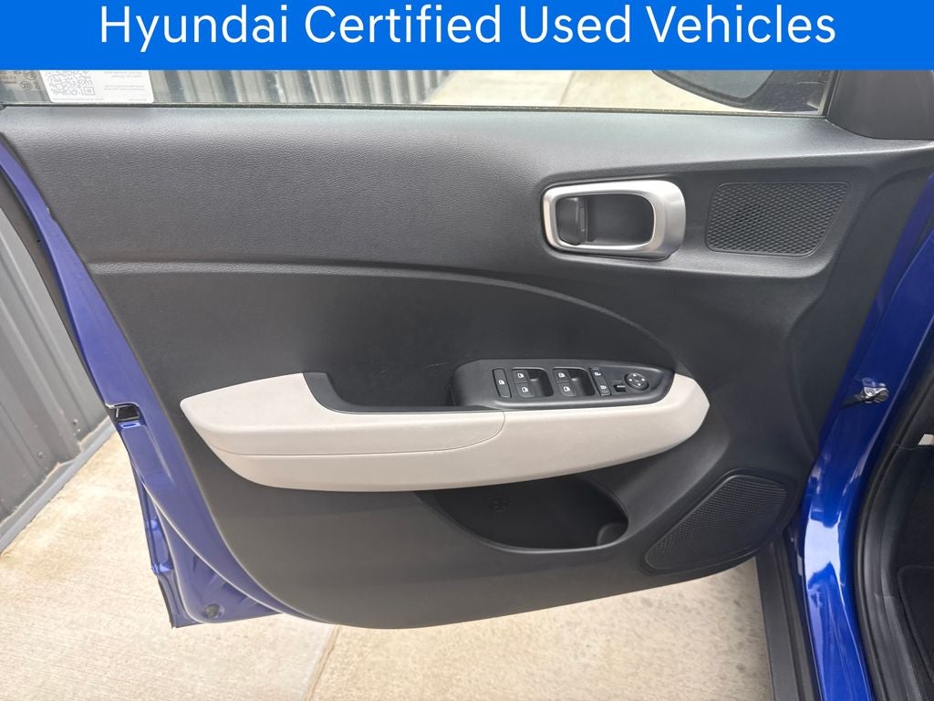 2025 Hyundai VENUE SEL CERTIFIED