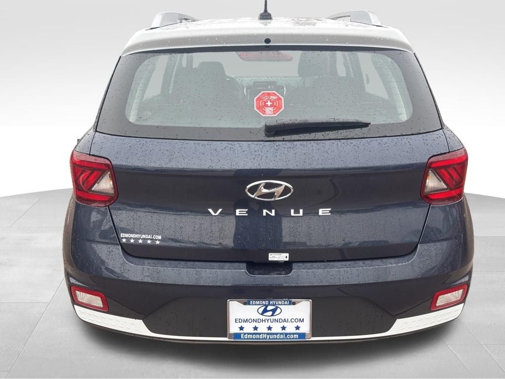 2026 Hyundai VENUE SEL W/Two-Tone Roof