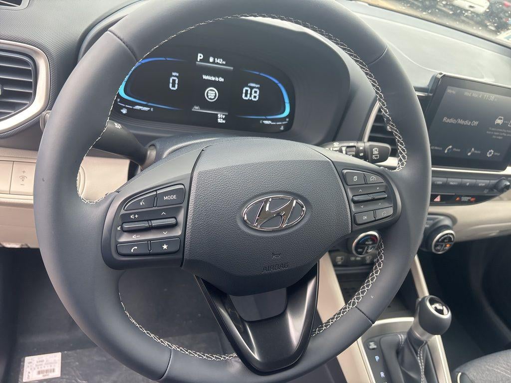 2026 Hyundai VENUE SEL W/Two-Tone Roof