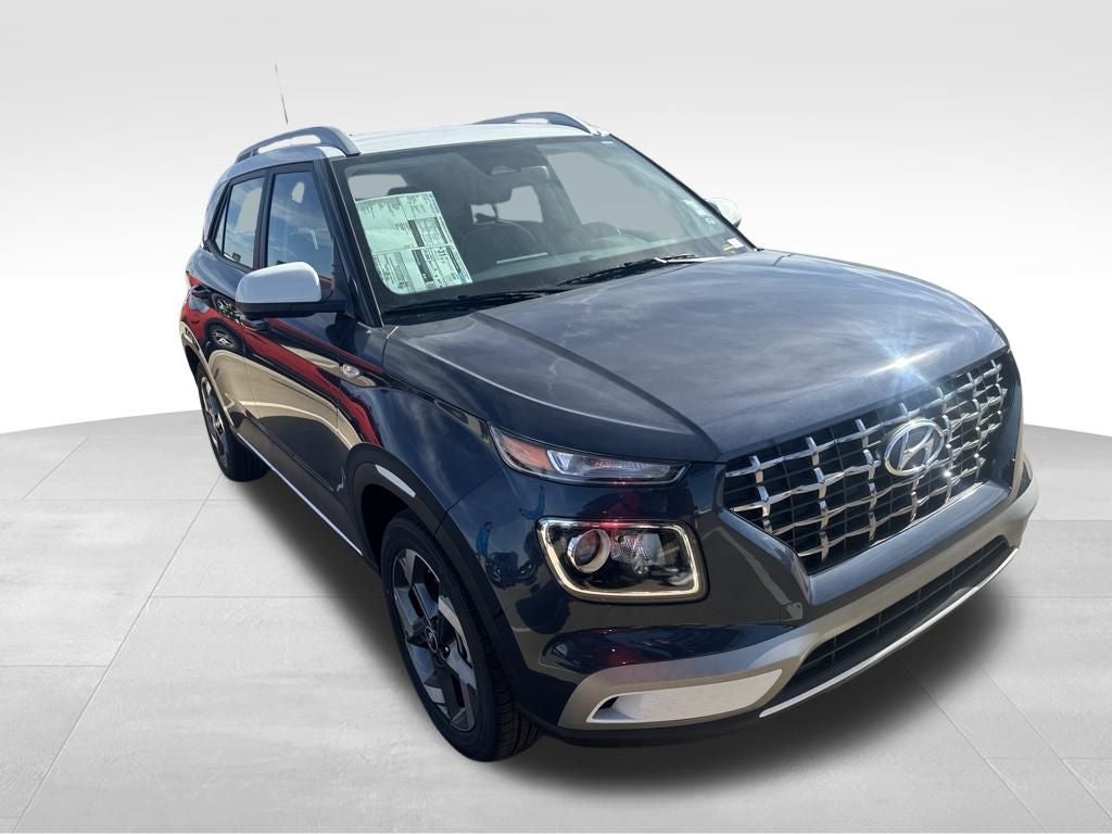 2026 Hyundai VENUE SEL W/Two-Tone Roof